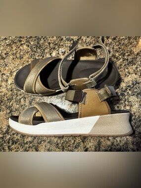 Chunky Platform Open Toe Wedge Sandals Backstrap Women's Size 7.5 Tan Lands End